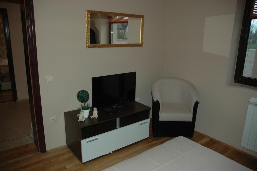 Guest House Maja Novi Sad Camera foto